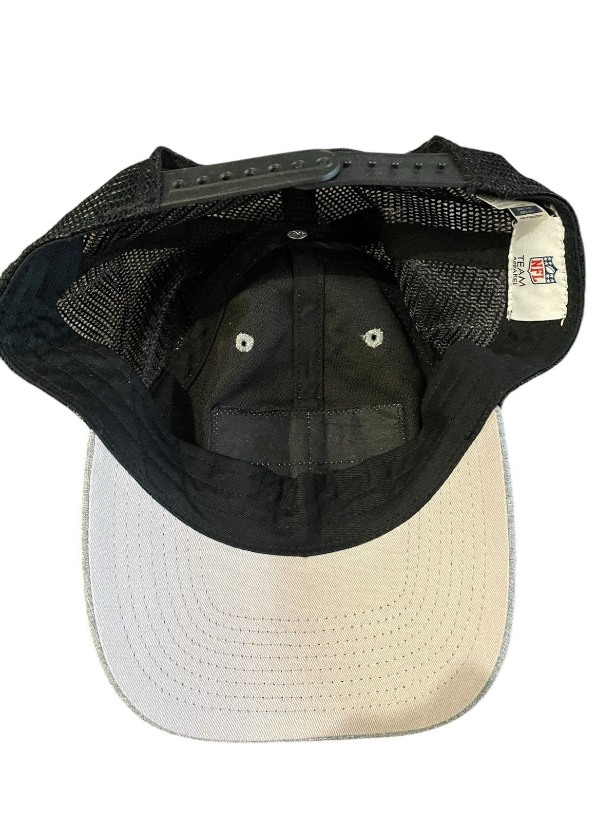 Philadelphia Eagles Patch Trucker Hat Gray Black Mesh Snapback NFL Team Apparel