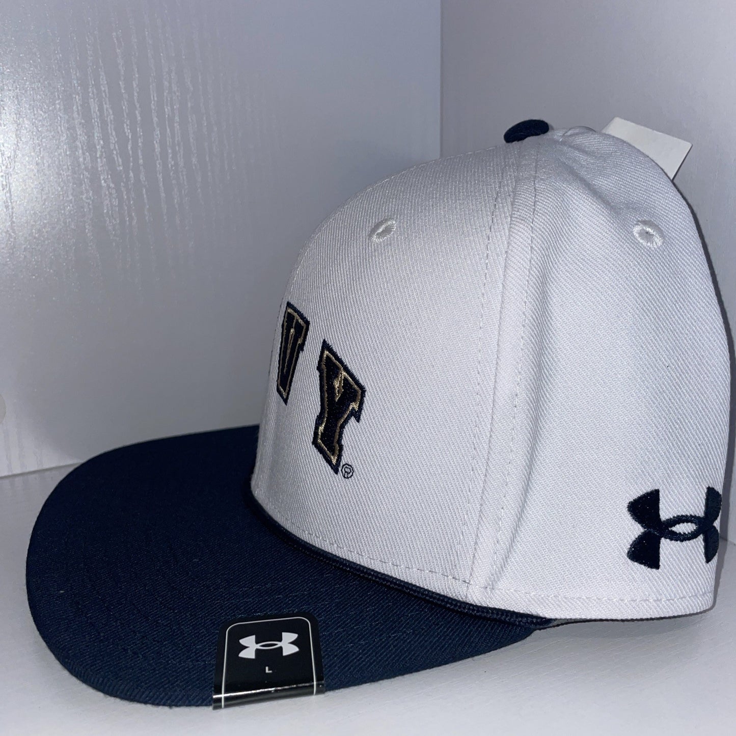 Navy Midshipmen Under Armour Flat Bill White Blue Large Hat Authentic Cap New