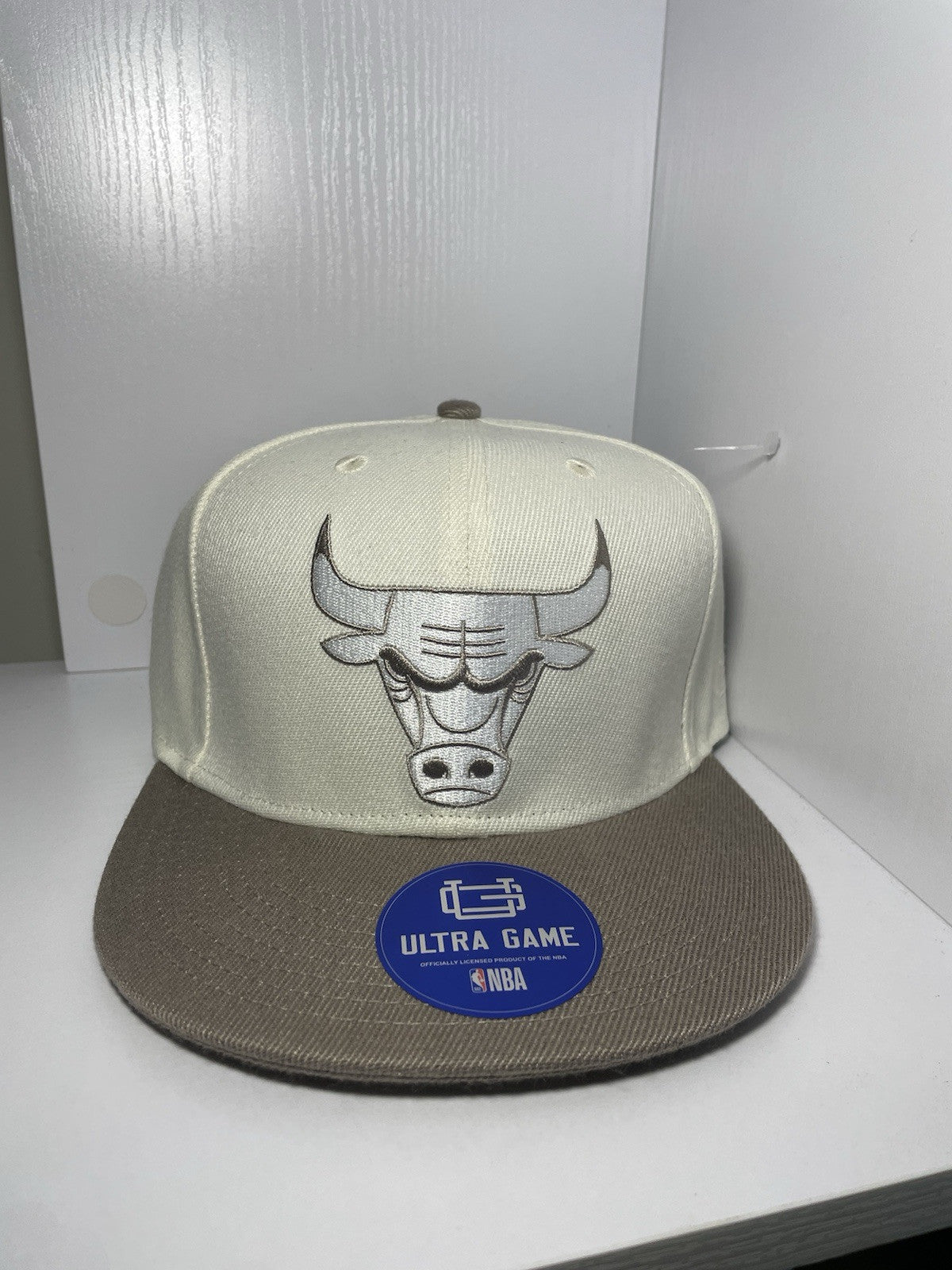 NBA Chicago Bulls Ultra Game Snapback Adjustable Rose Hat/Cap Tan/gray NEW